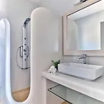 Luxurious Seirios Isterni (Paros)