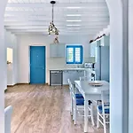 Luxurious Seirios Isterni (Paros)