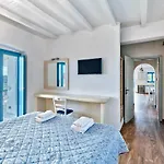 Luxurious Seirios Villa