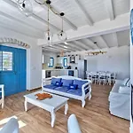 Luxurious Seirios Villa *