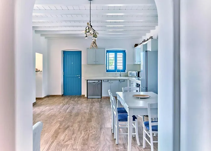 Luxurious Seirios Isterni (Paros)