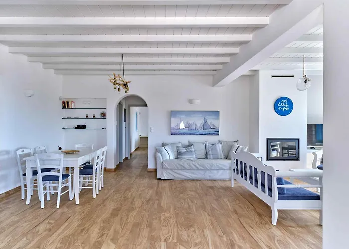 别墅 Luxurious Seirios